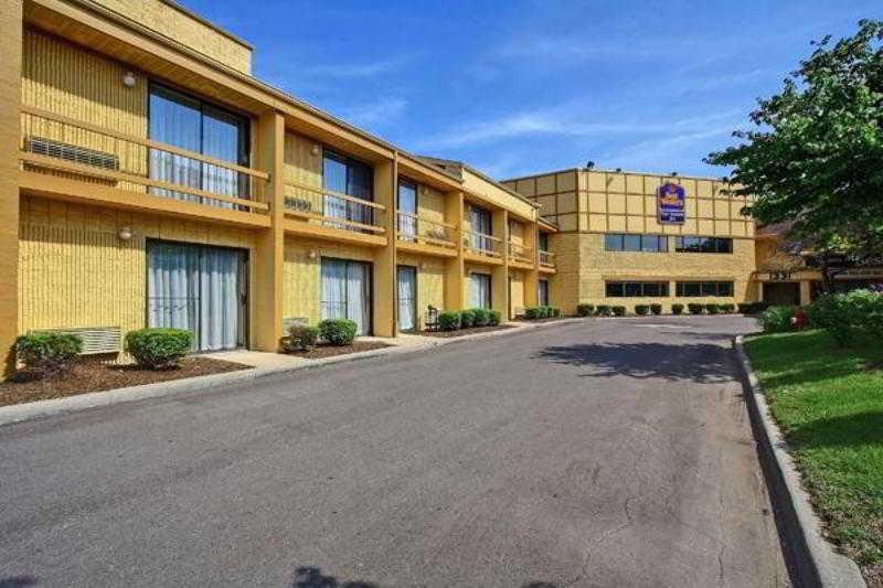 Days Inn & Suites By Wyndham Madison Heights Mi Eksteriør billede